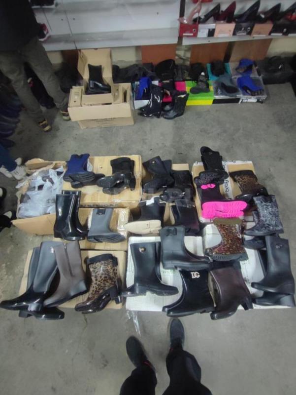 Распродаем обувь 500₽
Летние кроссовки женские и мужские 
Женские туфли натуральная кожа на каблук - Орск