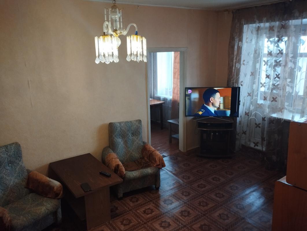 Продаю 3х комнатную квартиру в центре города, 55м2, на 5 этаже 5 этажного дома. - Новотроицк