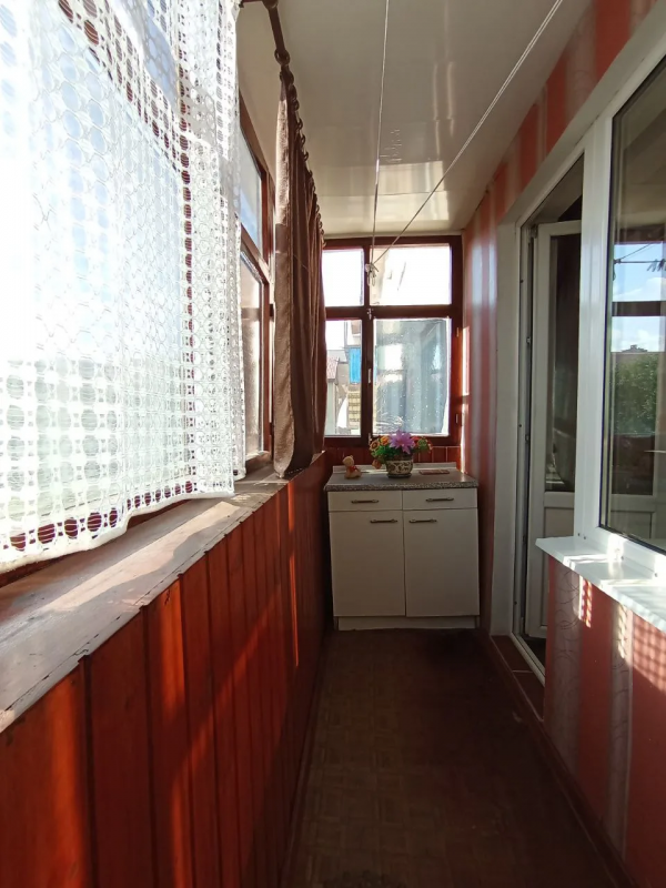 Продается 2-комнатная квартира с раздельными ходами по адресу: г. - Новотроицк