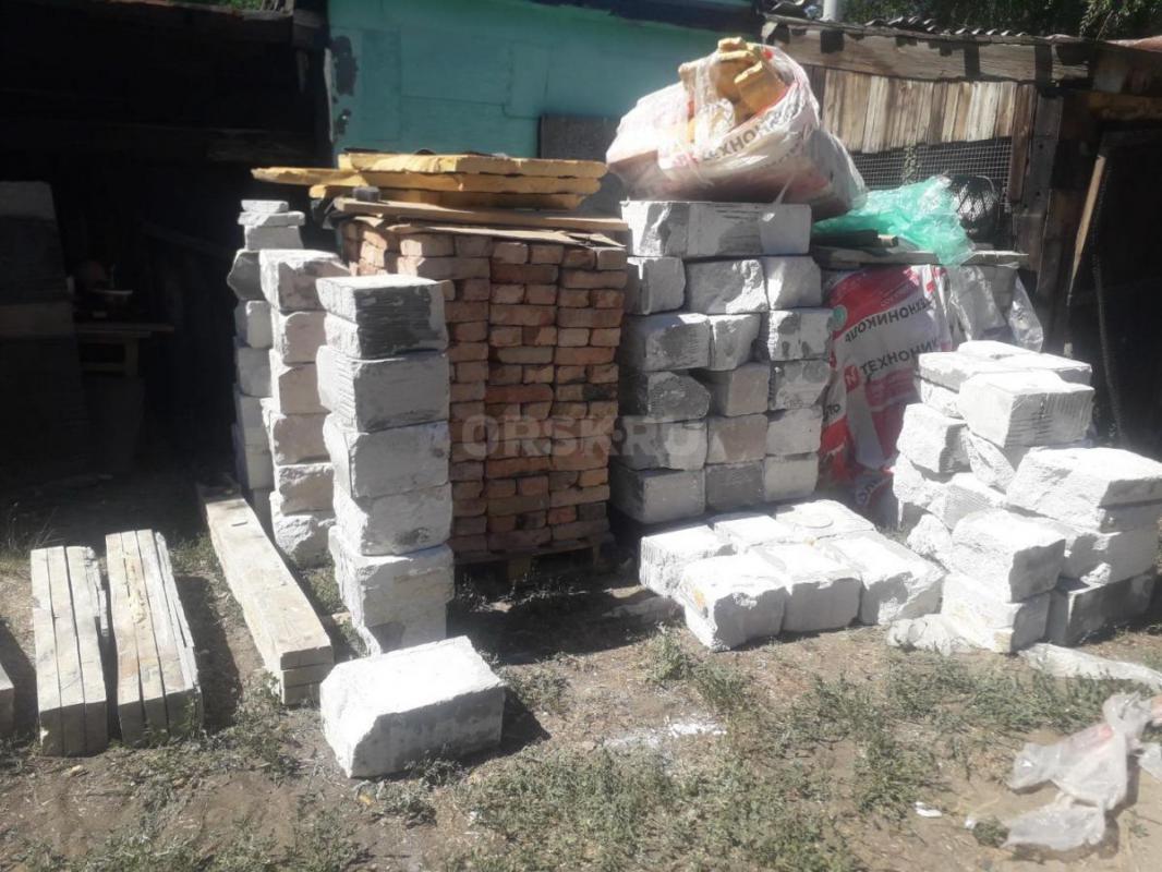 Газоблок 600×300×200, бу, разборный, остатки клея, сколы
30×10 4 половинки, 7 брусков
36шт. - Орск