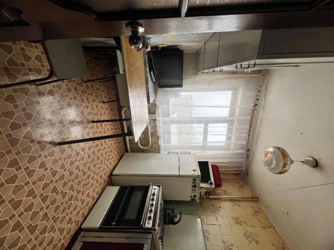 Сдам 2-х комнатную квартиру на длительный срок , 2-й этаж в 5-и этажном доме, районе ост. - Орск