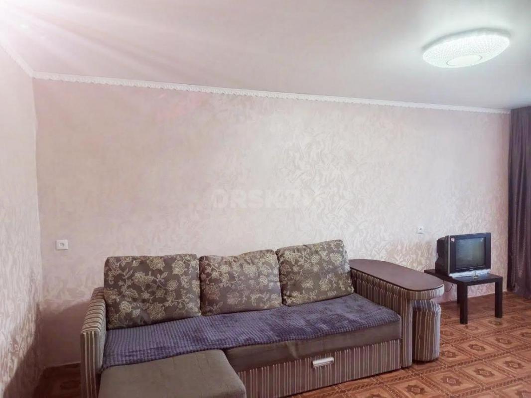 Продам двухкомнатную квартиру . - Орск