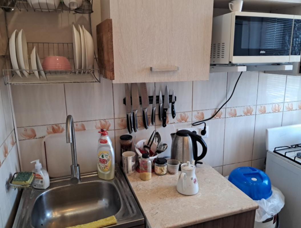 Продаю 1 квартиру в хорошем состоянии по ул. - Гай