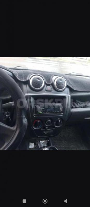 Продам гранту, состояние среднее, есть места по кузову требующие внимания на фото видно. - Орск