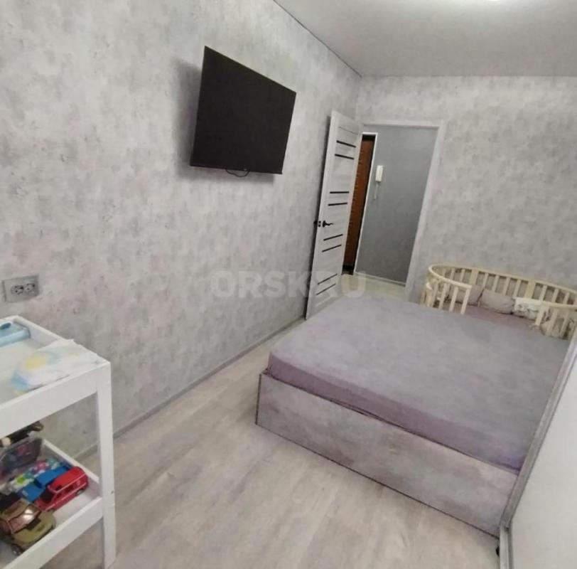 Продам квартиру в центре Васнецова, свежий ремонт, поменяна вся проводка , сантехника, с мебелью!сад - Орск