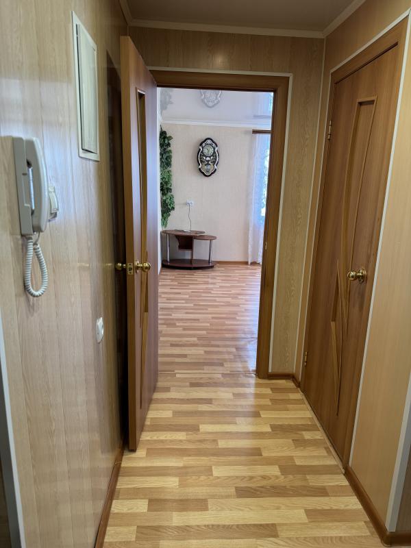 Продаётся двухкомнатная квартира площадью 41,9 кв. - Гай