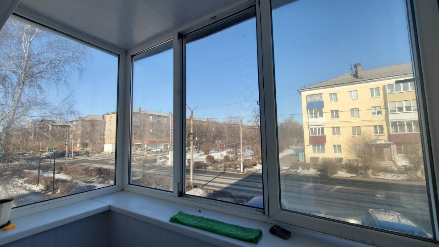 Продаётся двухкомнатная квартира площадью 41,9 кв. - Гай