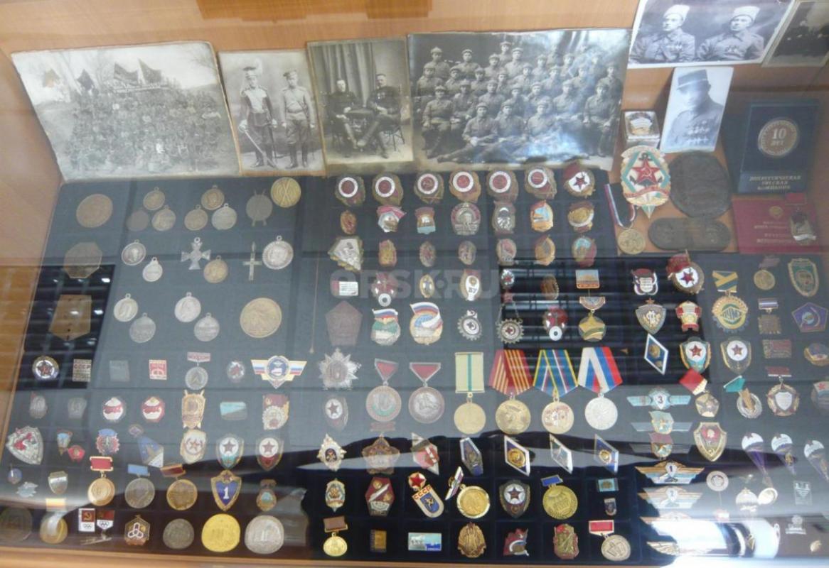 Магазин "АНТИКВАРИАТ" покупает предметы старины, медали, награды, монеты до 1917 года, Кас - Орск