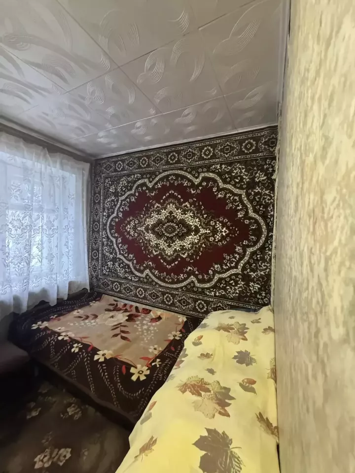 Отличное предложение, 2- комнатная квартира, (переделанная в 3-х комнатную, в каждой комнате есть ок - Новотроицк