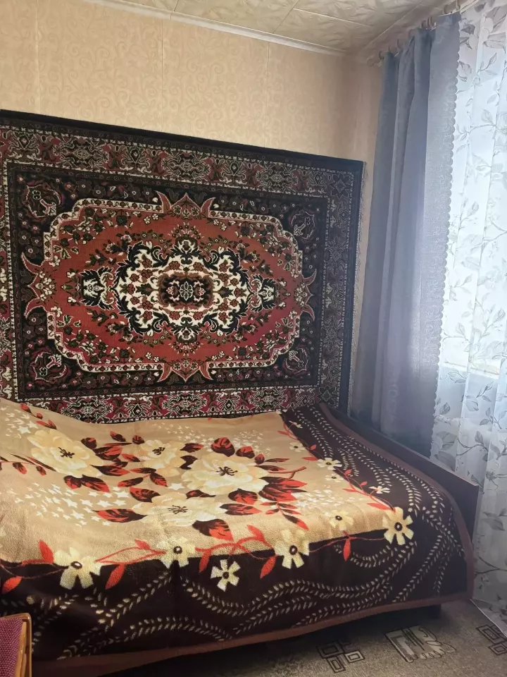 Отличное предложение, 2- комнатная квартира, (переделанная в 3-х комнатную, в каждой комнате есть ок - Новотроицк