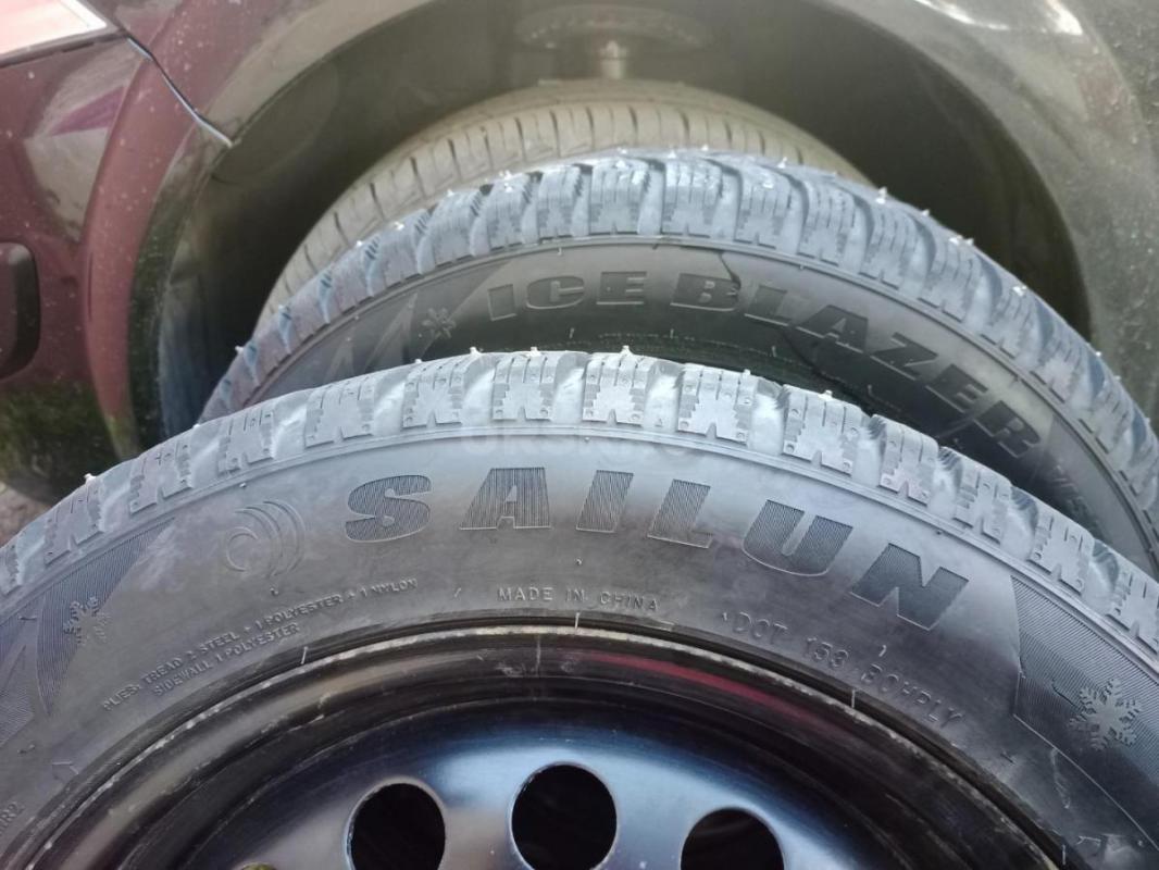 Продам зимнюю шипованную резину Sailun Ice Blazer WST3 205/55 R16 94T XL в хорошем состоянии. - Орск