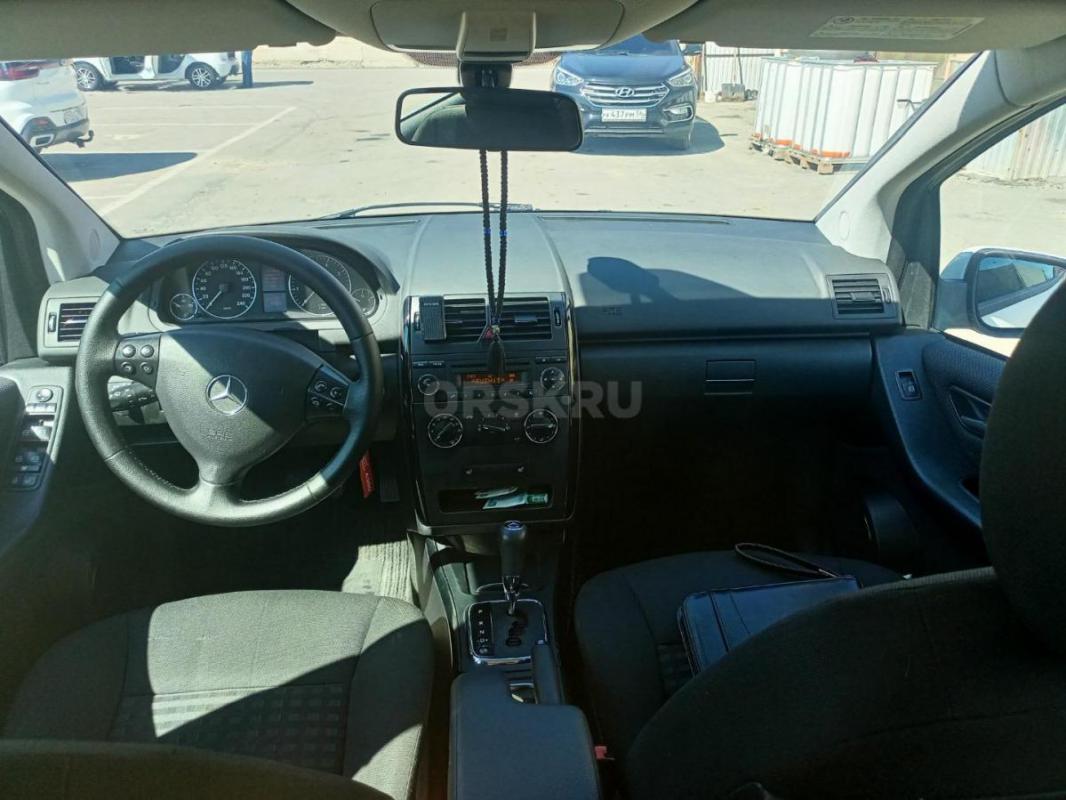 Продам Мерс двигатель бензиновый объём 1.7 литра, коробка автомат, два комплекта колёс зима лето на - Гай