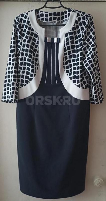 Продам весеннюю, летнюю одежду новую , и почти новую  очень дешево!  размеры 48-52 - Орск