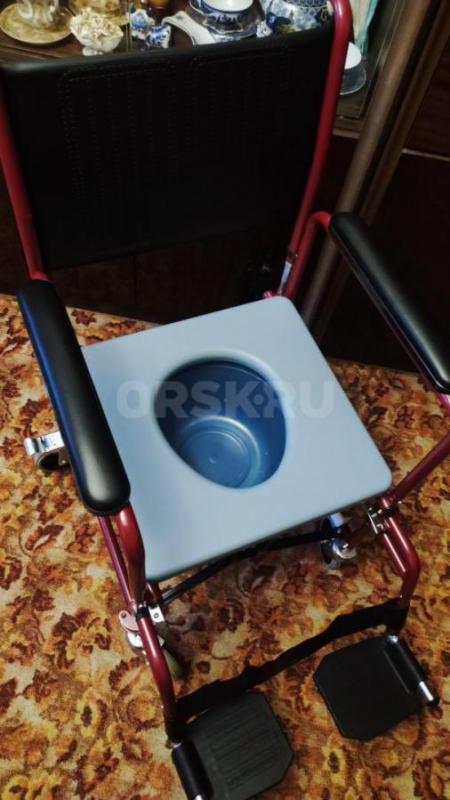 Санитарное кресло -туалет для маломобильных, инвалидов и пожилых людей , новое . - Орск