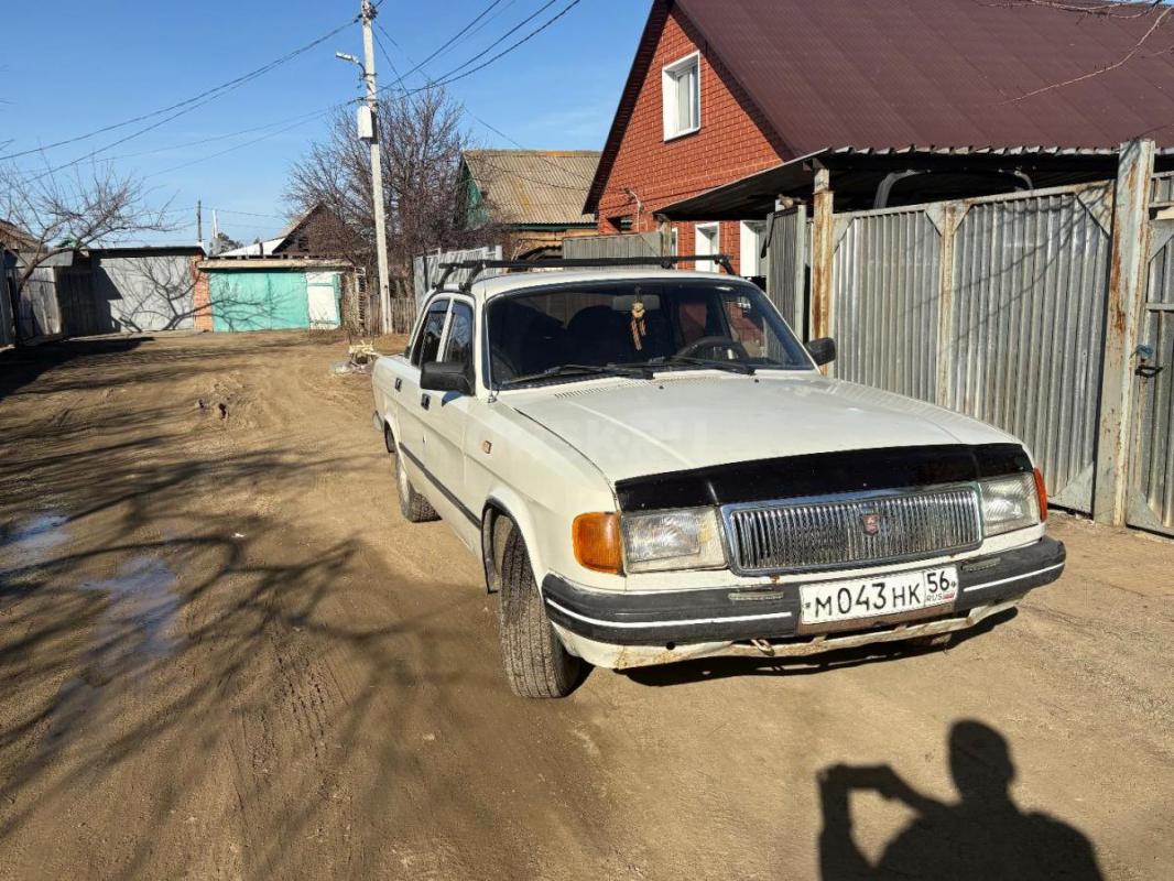 Продам Волгу в хорошем состоянии, двигатель 402, кпп 5тиступка, резина зима-лето на дисках, торг у к - Орск