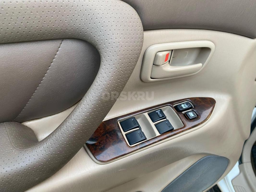 Продам личный автомобиль Land Cruiser 100. - Орск