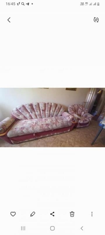 Продам диван б/у 5000р, кресло 1500р. - Орск
