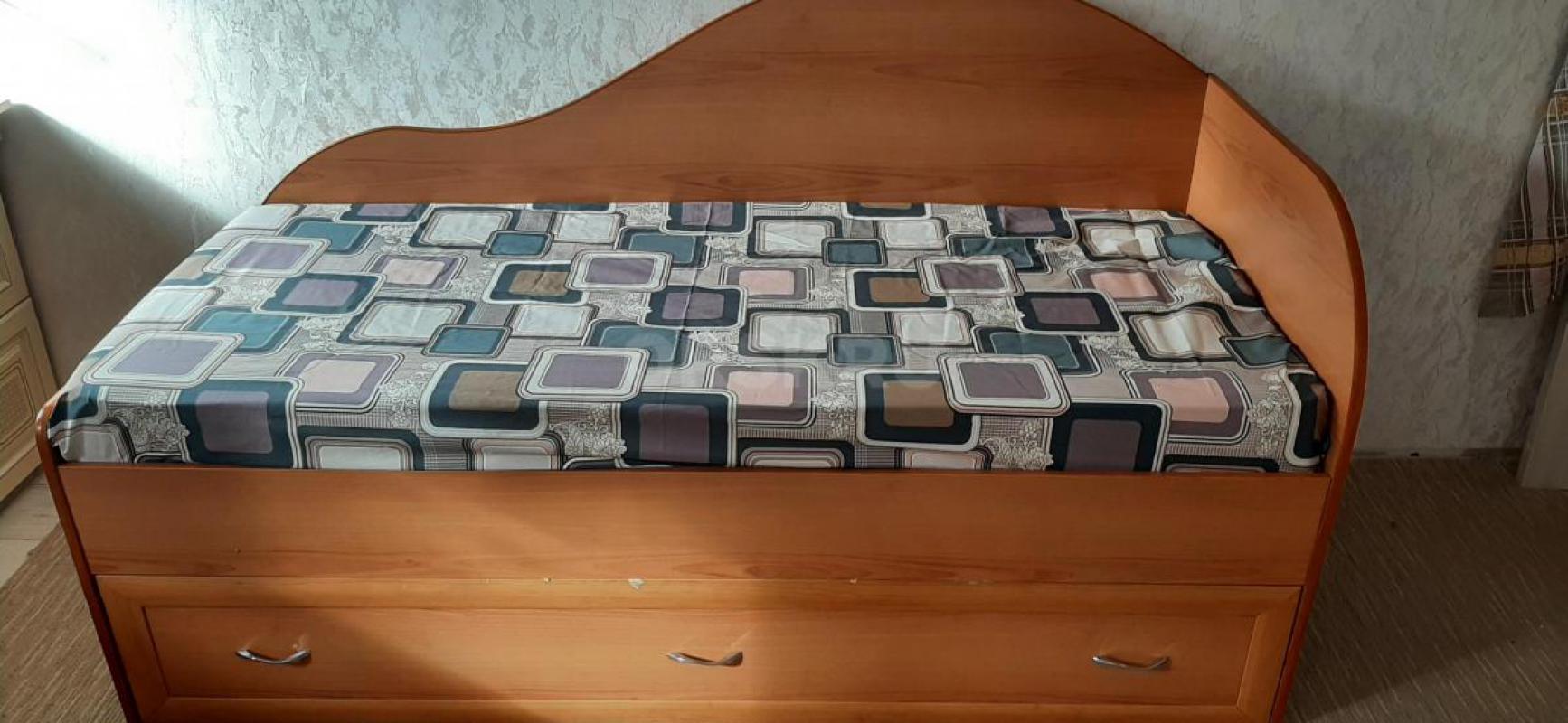 Срочно продам двухярусную выдвижную кровать 200×95.... - Орск