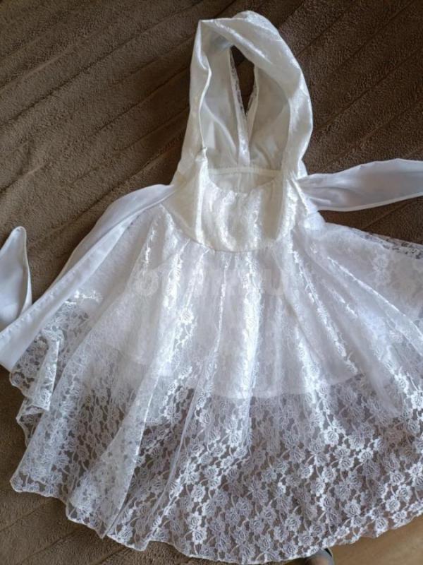 Продам не дорого платье на девочку 7-11 лет.
1 и 2 фото по 350 руб
3 фото 300 руб
5фото 10-12 лет - Орск