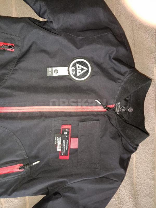 Продам не дорого платье на девочку 7-11 лет.
1 и 2 фото по 350 руб
3 фото 300 руб
5фото 10-12 лет - Орск