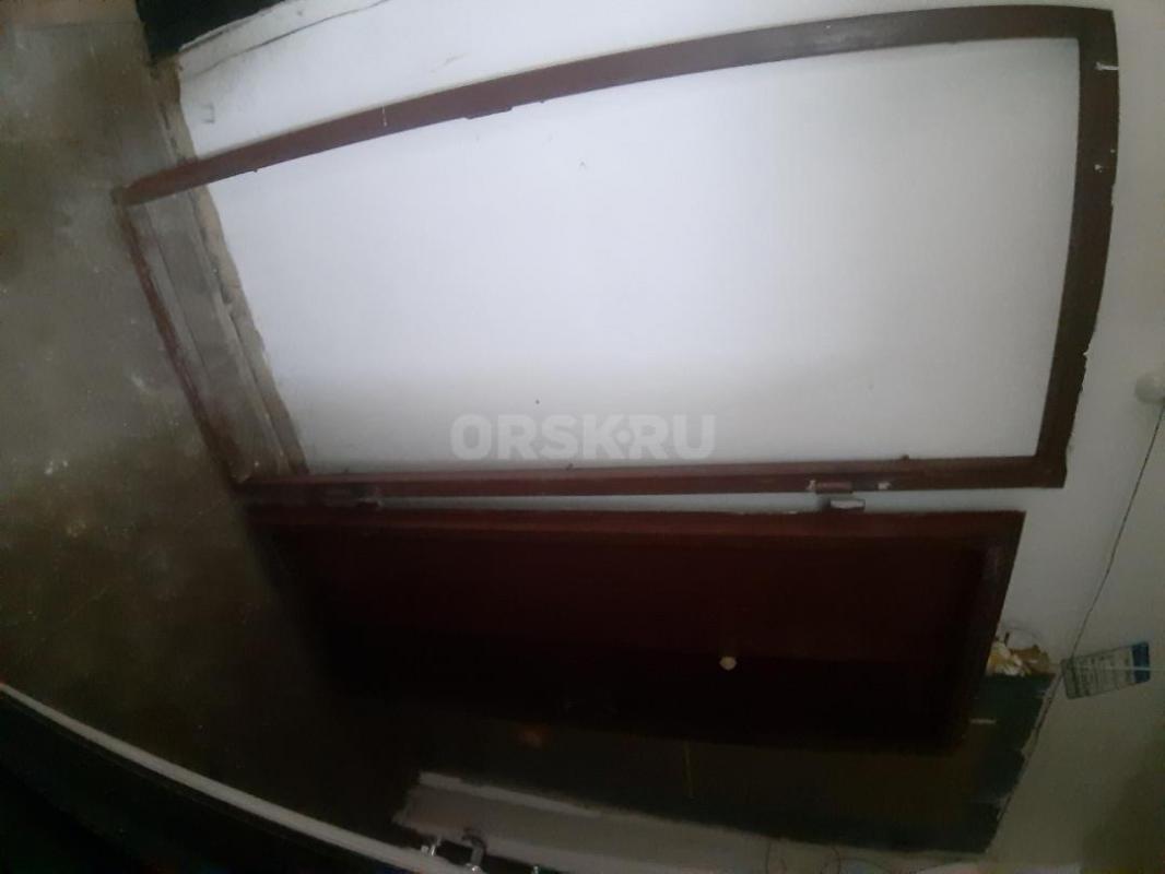 Продам металлическую дверь в хорошем состоянии полностью рабочия - Орск