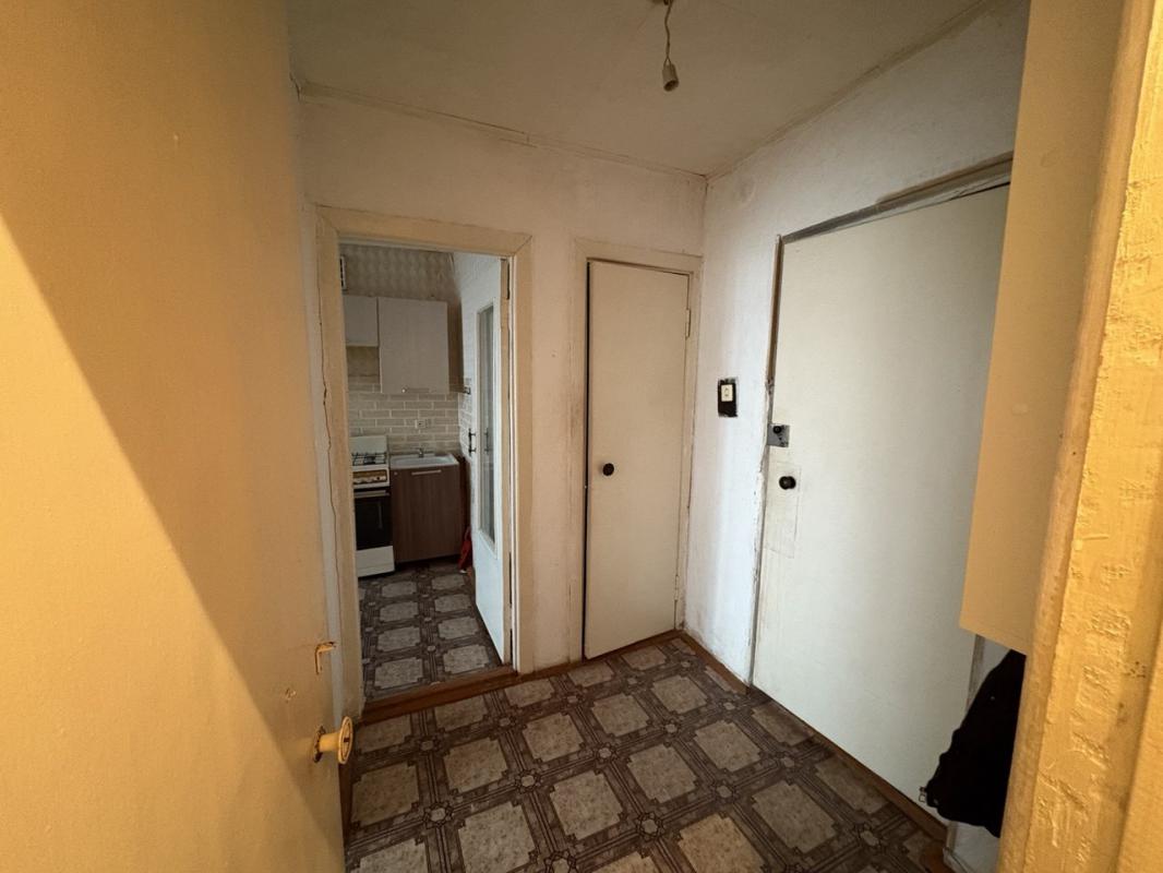 Просторная однокомнатная квартира в кирпичном доме. - Новотроицк