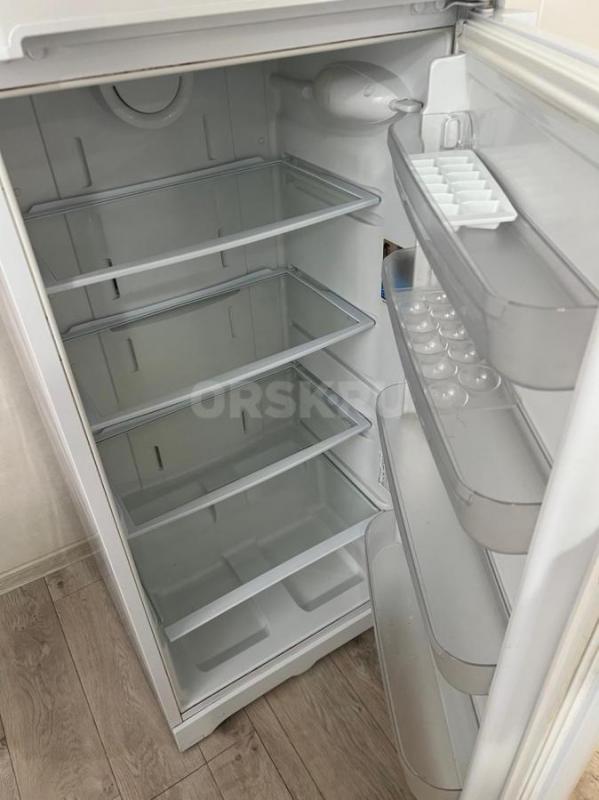 Холодильник Индезит ноуфрост, высота 170см. - Орск