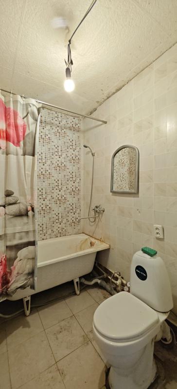 Шок цена!!! 2-комнатная квартира в центре, 1 этаж, под ремонт, подходит под коммерцию!!! - Новотроицк