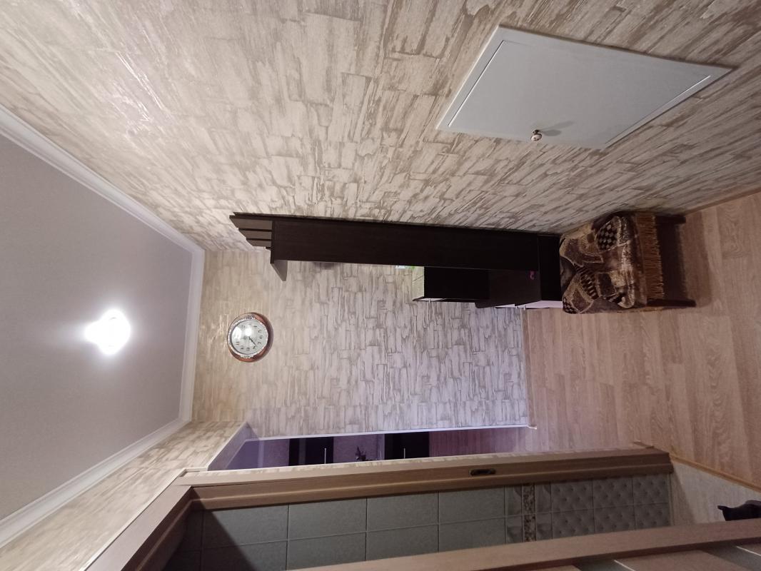 Продаётся уютная,теплая двухкомнатная квартира в центре города! - Медногорск