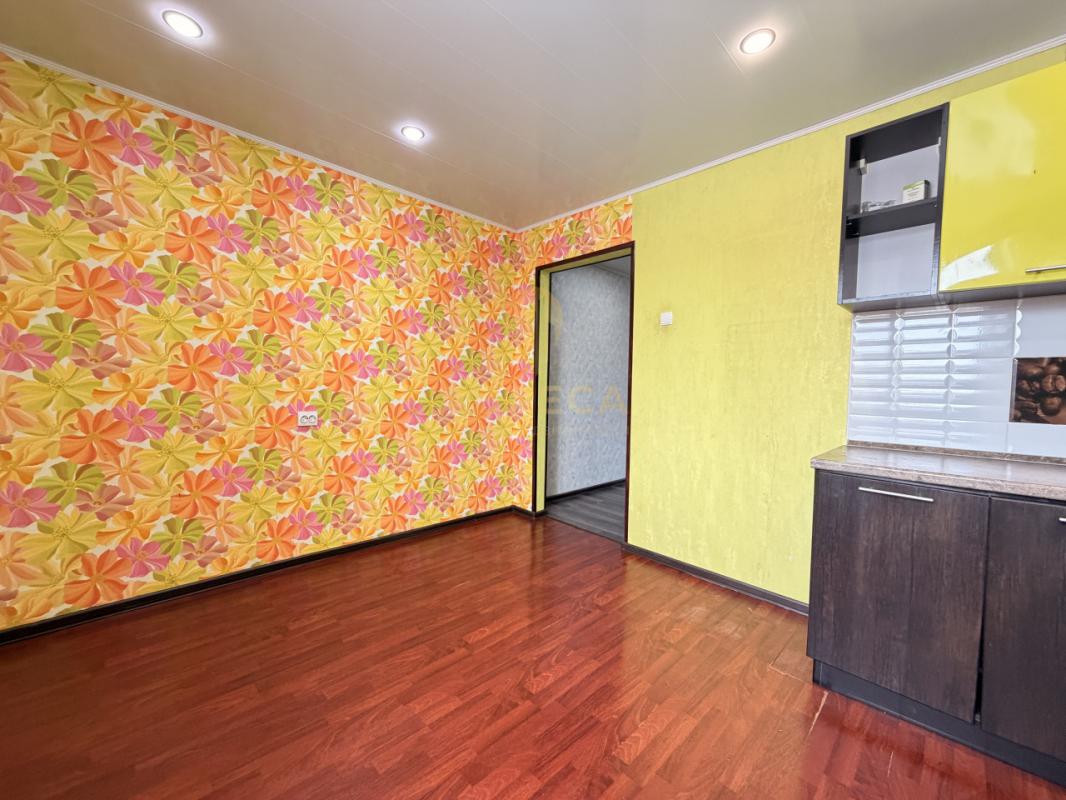 Продаётся дом для большой семьи в поселке Павловка, со всей необходимой инфраструктурой для комфортн - Павловка