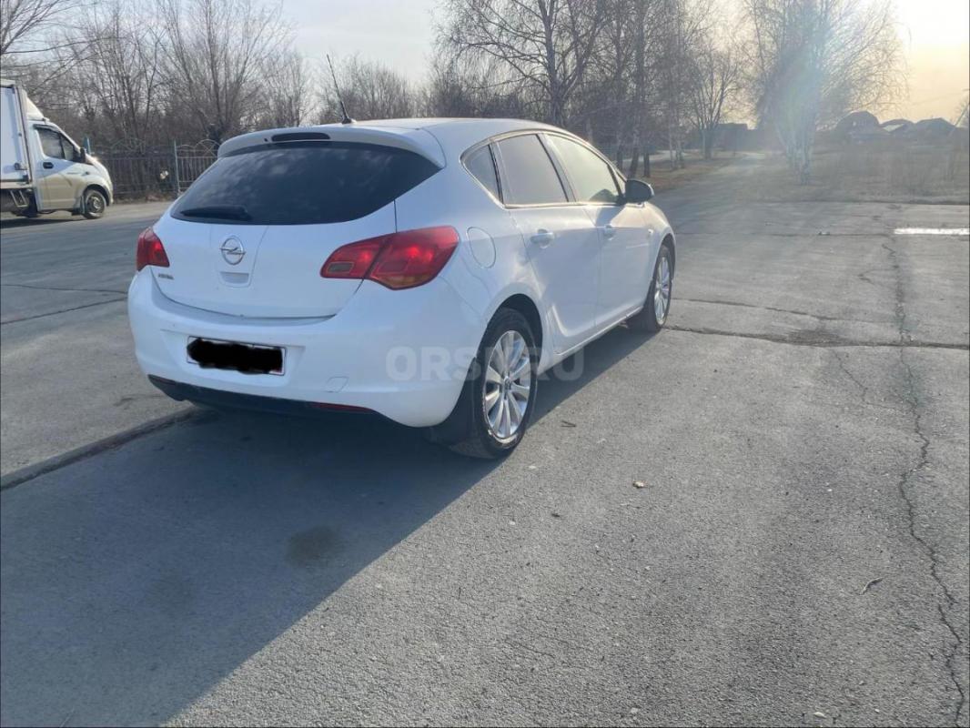 Автомобиль в хорошем состоянии 
Двигатель, коробка, ходовая на отлично 
Мульти руль, кондиционер, - Орск