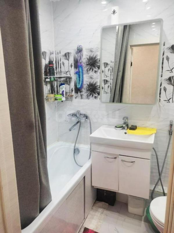 Продается уютная трехкомнатная квартира в Орске, микрорайон Новый город ( ул. - Орск