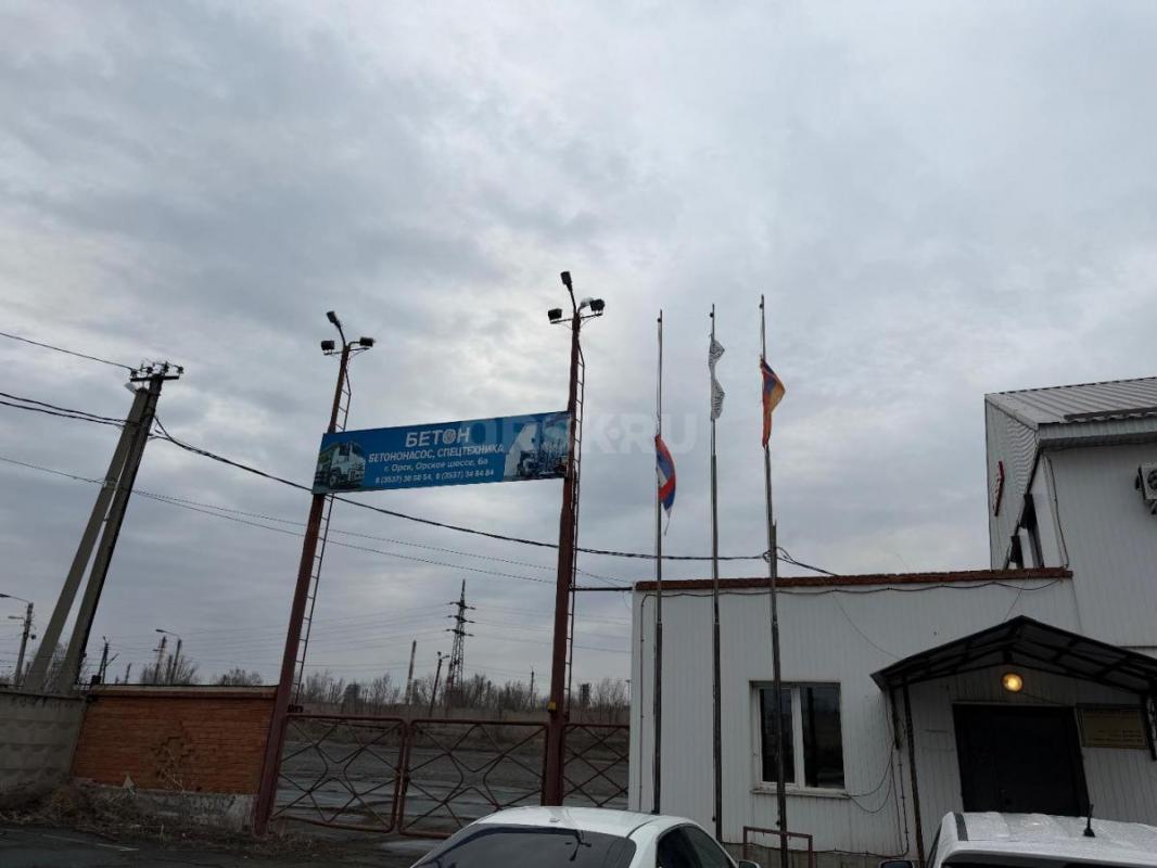 Сдам большую базу,2 этажа,можно использовать как для бизнеса, производства, офиса для чего угодно, б - Орск