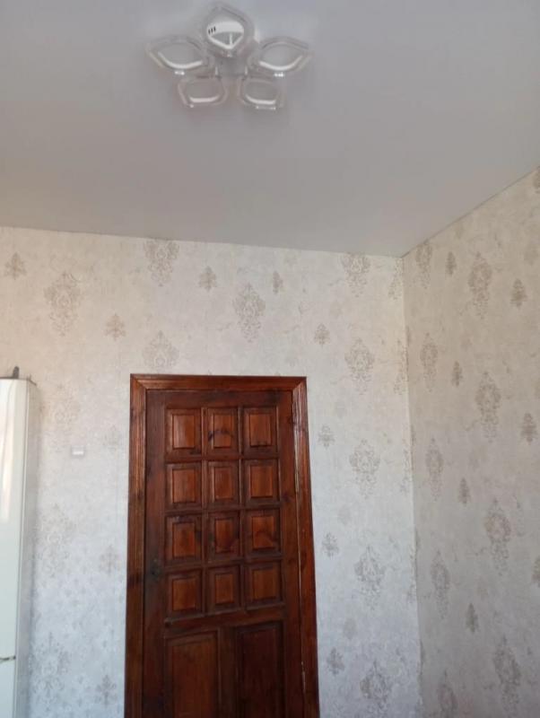 Продается 3комнатная СТАРОГО ТИПА в центре. - Новотроицк