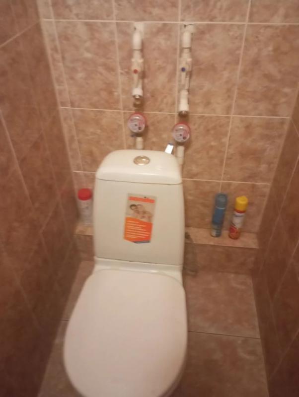 Продается 3комнатная СТАРОГО ТИПА в центре. - Новотроицк