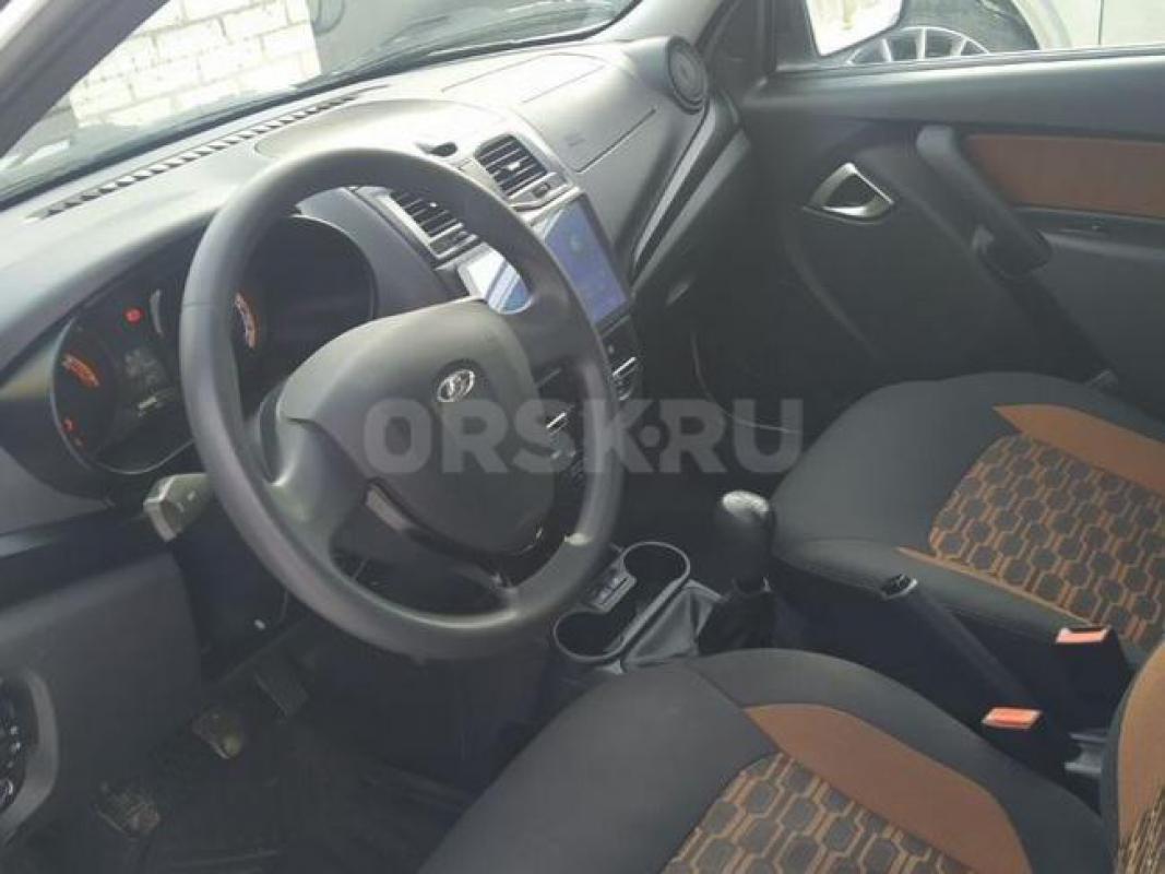 продам гранту кросс в хорошем состоянии без дтп с кондиционером есть  подогревы сидений  1 хозяин - Орск