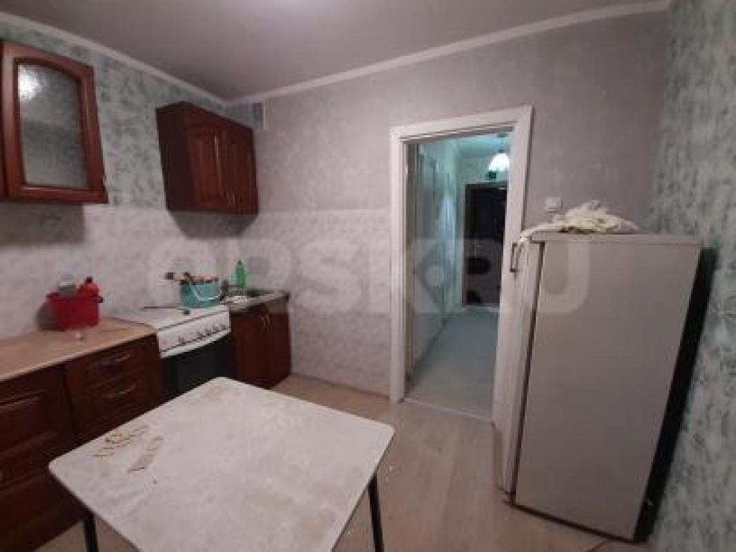 Продам квартиру, 5/9, ул. - Орск