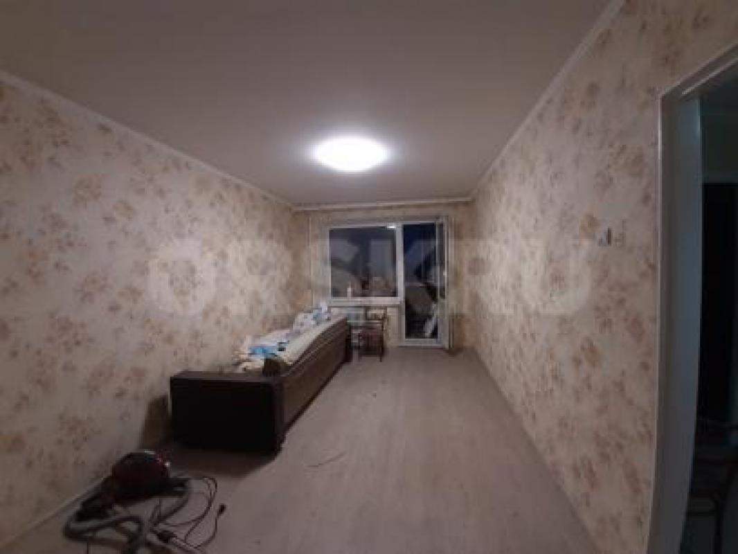 Продам квартиру, 5/9, ул. - Орск