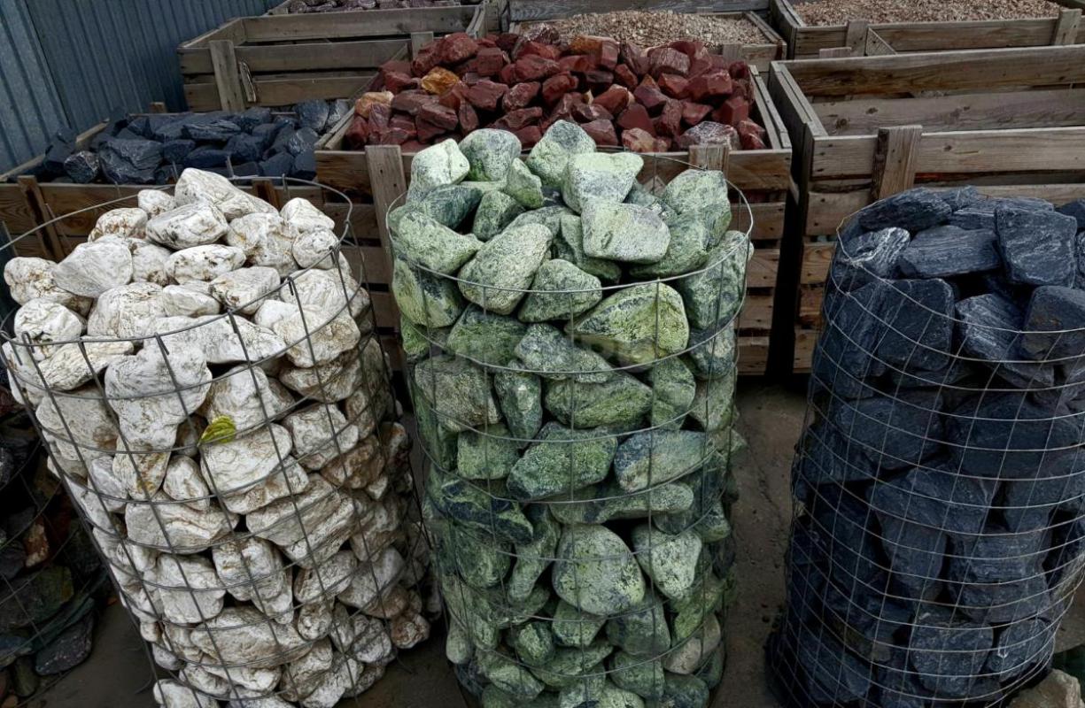 Камень для бани, сауны :
•Габбро-диабаз шлифованный:
весовой = 18,00 руб./кг
коробка (20 кг) = 39 - Орск