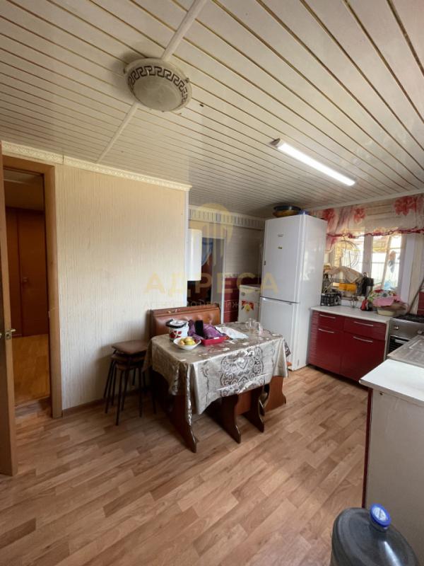 В продаже Дом с земельным участком, ИЖС , все в собственности, документы в порядке, обременений нет. - Южный Урал