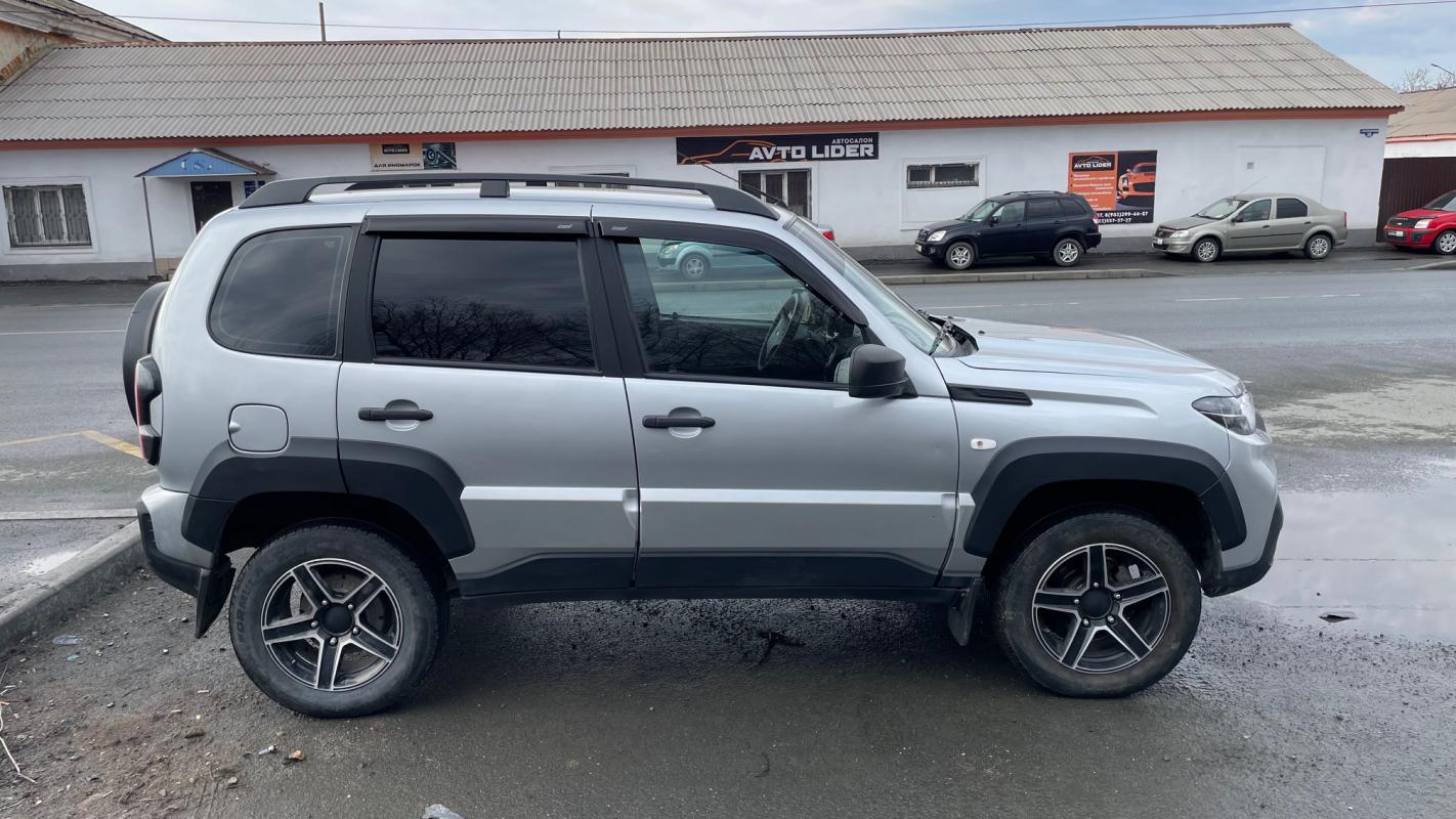 Продается ВАЗ (LADA) Niva Travel 1.7 MT, 2023 года

-Автомoбиль приoбpетался у официального дилера
- - Новотроицк