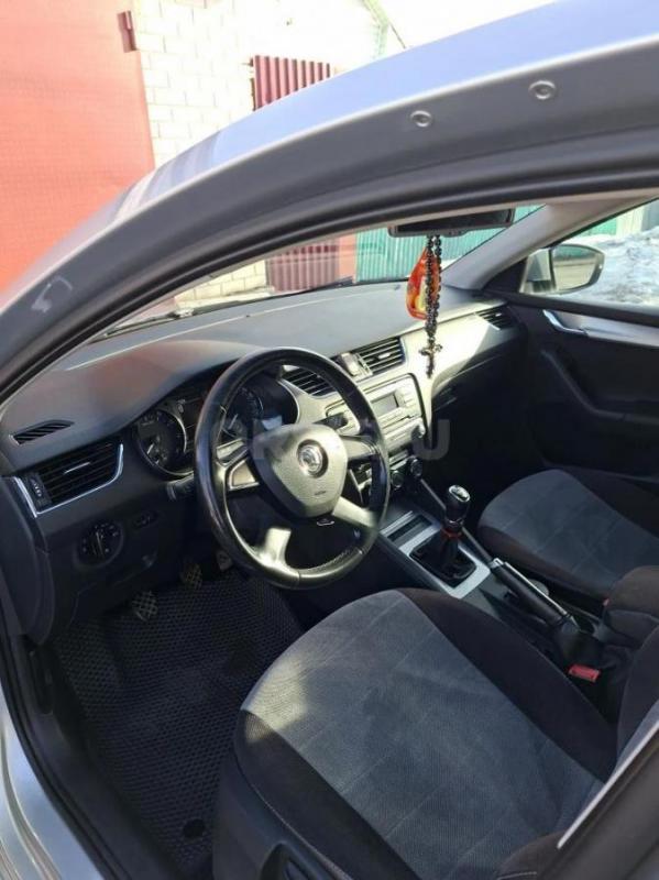 Продам ШКОДА ОКТАВИА А7 2014г., пробег  106 там., 2 хозяин, резина зима-лето на дисках (1 сезон). - Орск