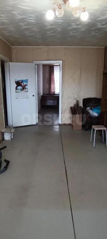 Продаётся квартира с отличной локацией под ремонт! - Орск