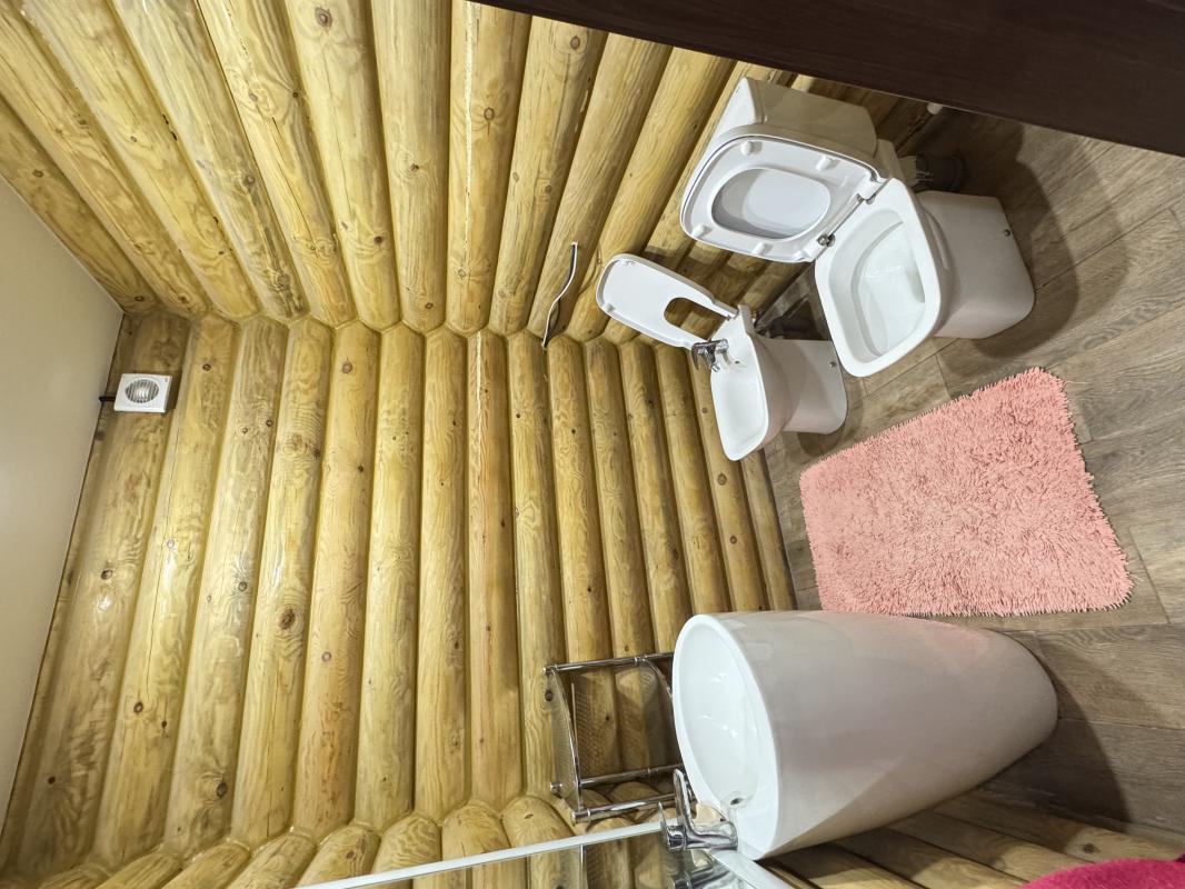 Продам дом из бревна 300 кВ. - Орск