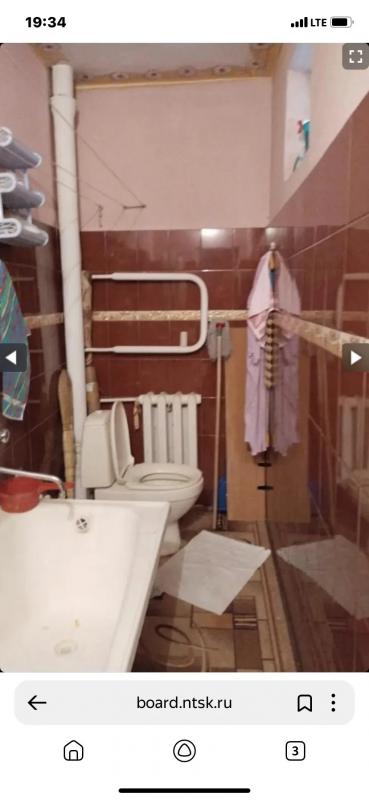 Продаётся 2 комнатная квартира в двухэтажном доме по ул. - Новотроицк