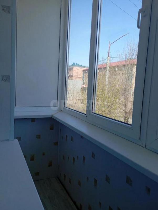 Сдам 2х комнатную квартиру в центре города проспект Ленина 21 второй этаж. - Орск