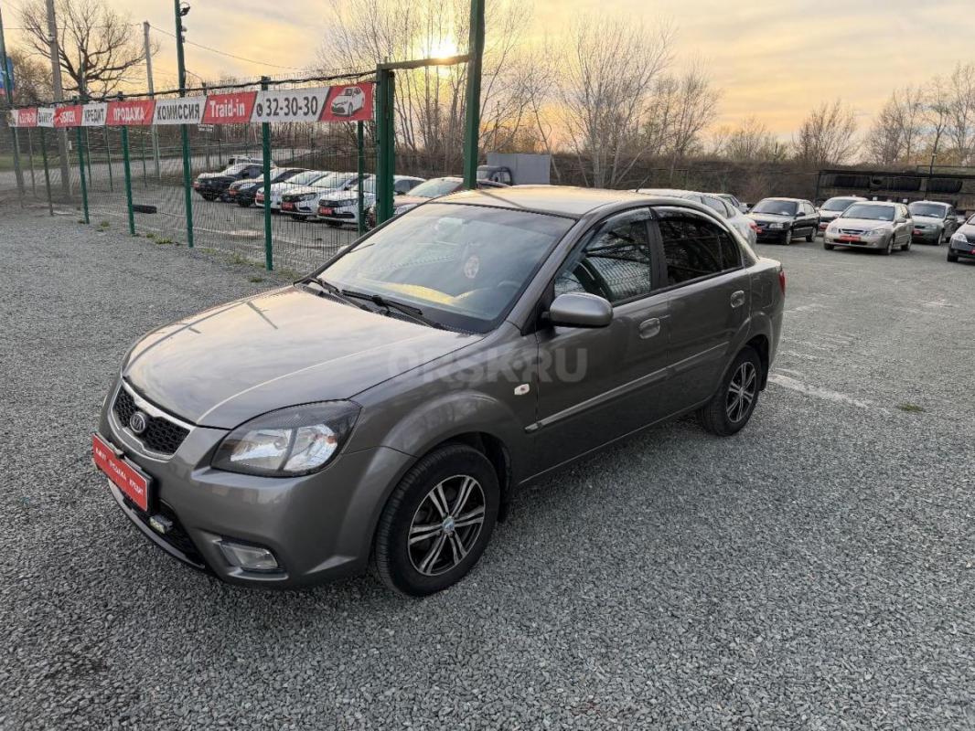Продается Kia Rio 2 в отличном состоянии!
3 собственник 
В родном окрасе! - Орск