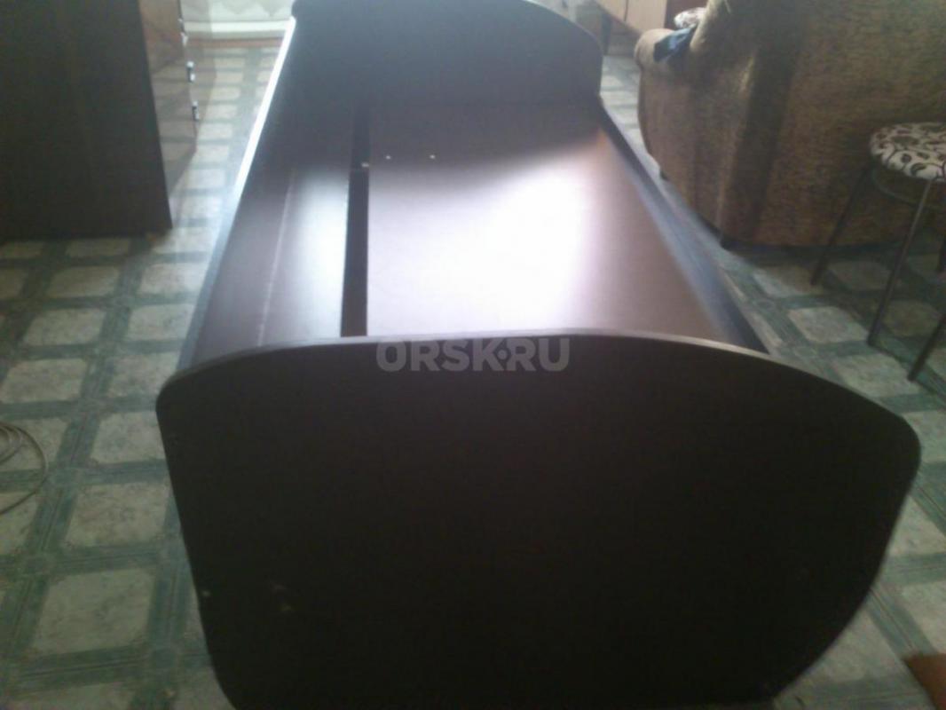 Односпальная кровать б/у с подъёмным механизмом  для хранения постельных принадлежностей, одеял, под - Орск