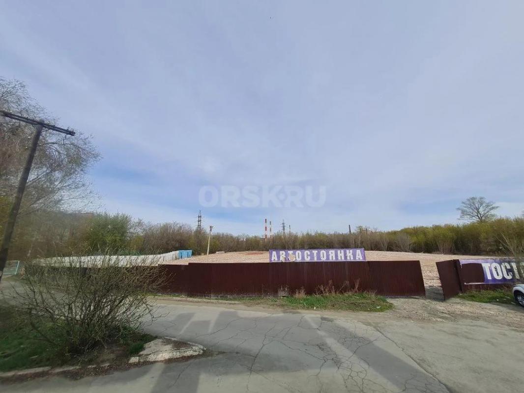 75 соток в самом центре Орска. - Орск