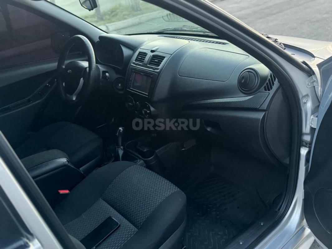 Калина 2 8 клапанная 
Эур 
АБС 
Сигнализация 
Музыка 
Чистый ухоженный салон - Орск